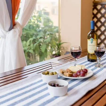 Bougainvillea Tree House Сasa de vacaciones *