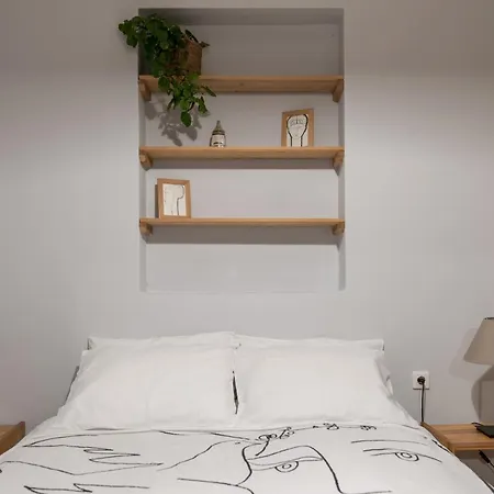 Semesterbostad Bougainvillea Tree House